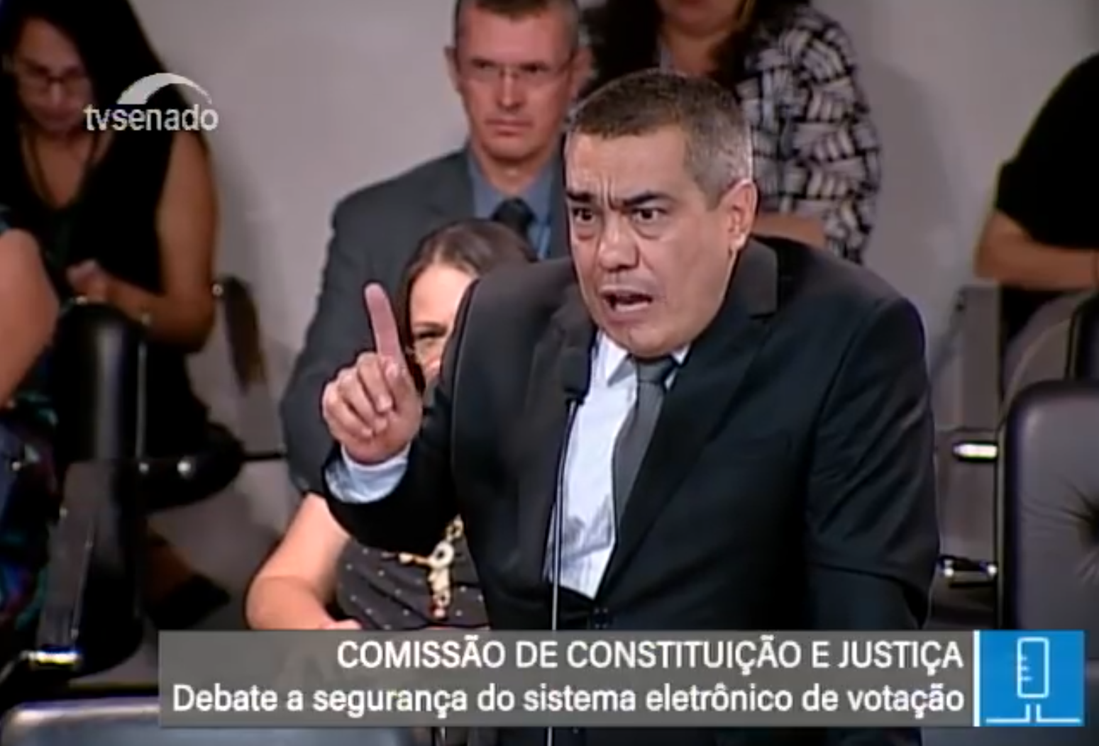 Felipe Gimenez na CCJ do Senado